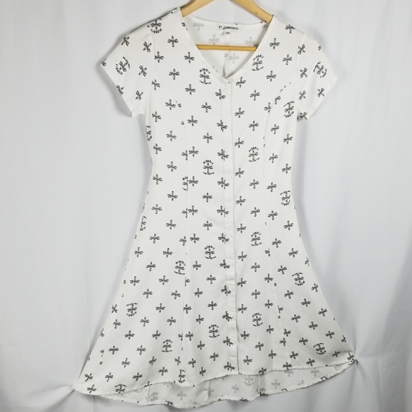 Junk Food | Tiki Blondie Camp FunTime Button Dress - Picture 4 of 8